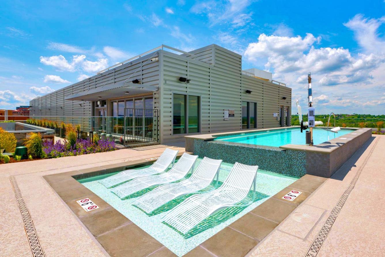 Stylish At Clarendon With Rooftop Views Appartement