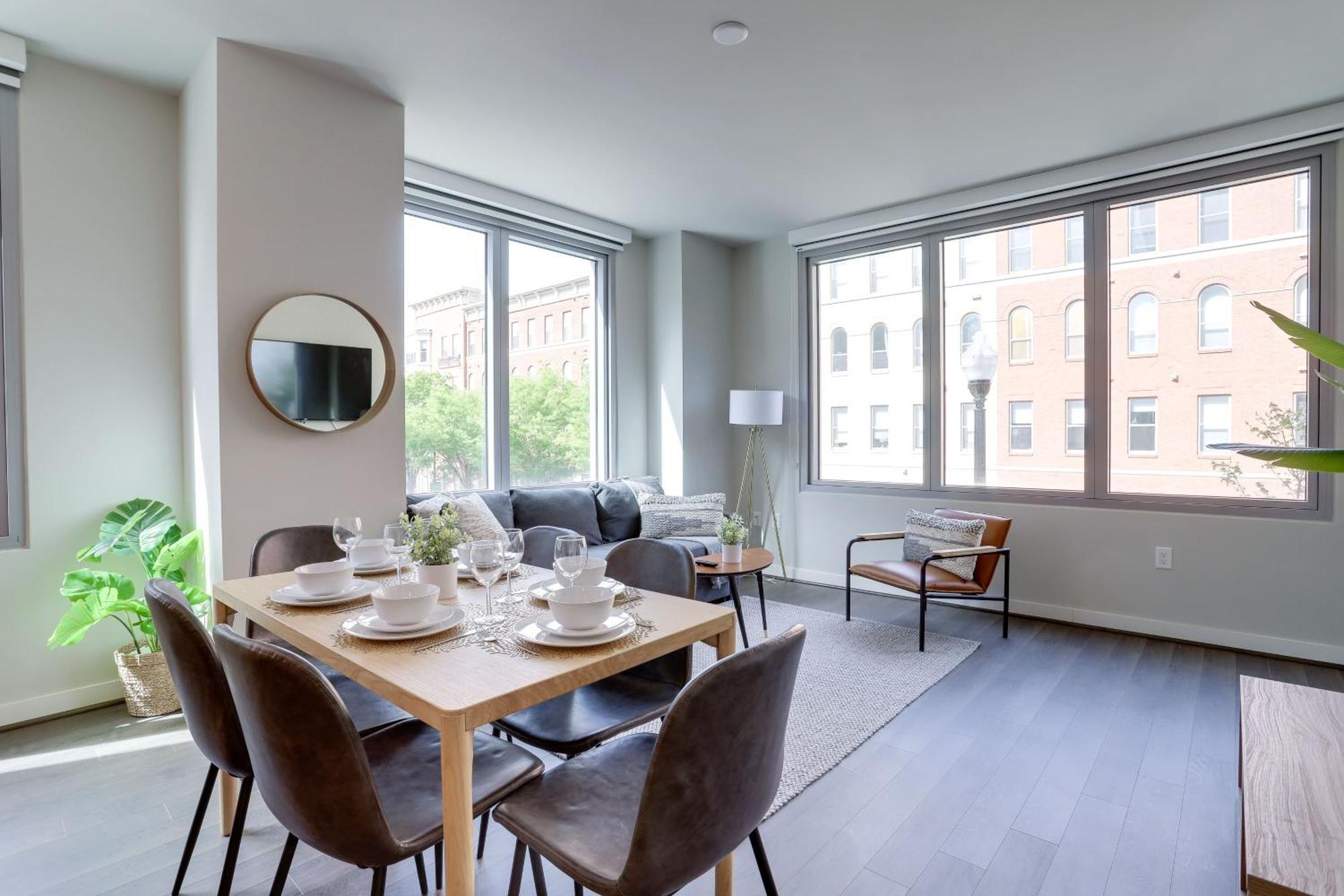 Stylish At Clarendon With Rooftop Views *